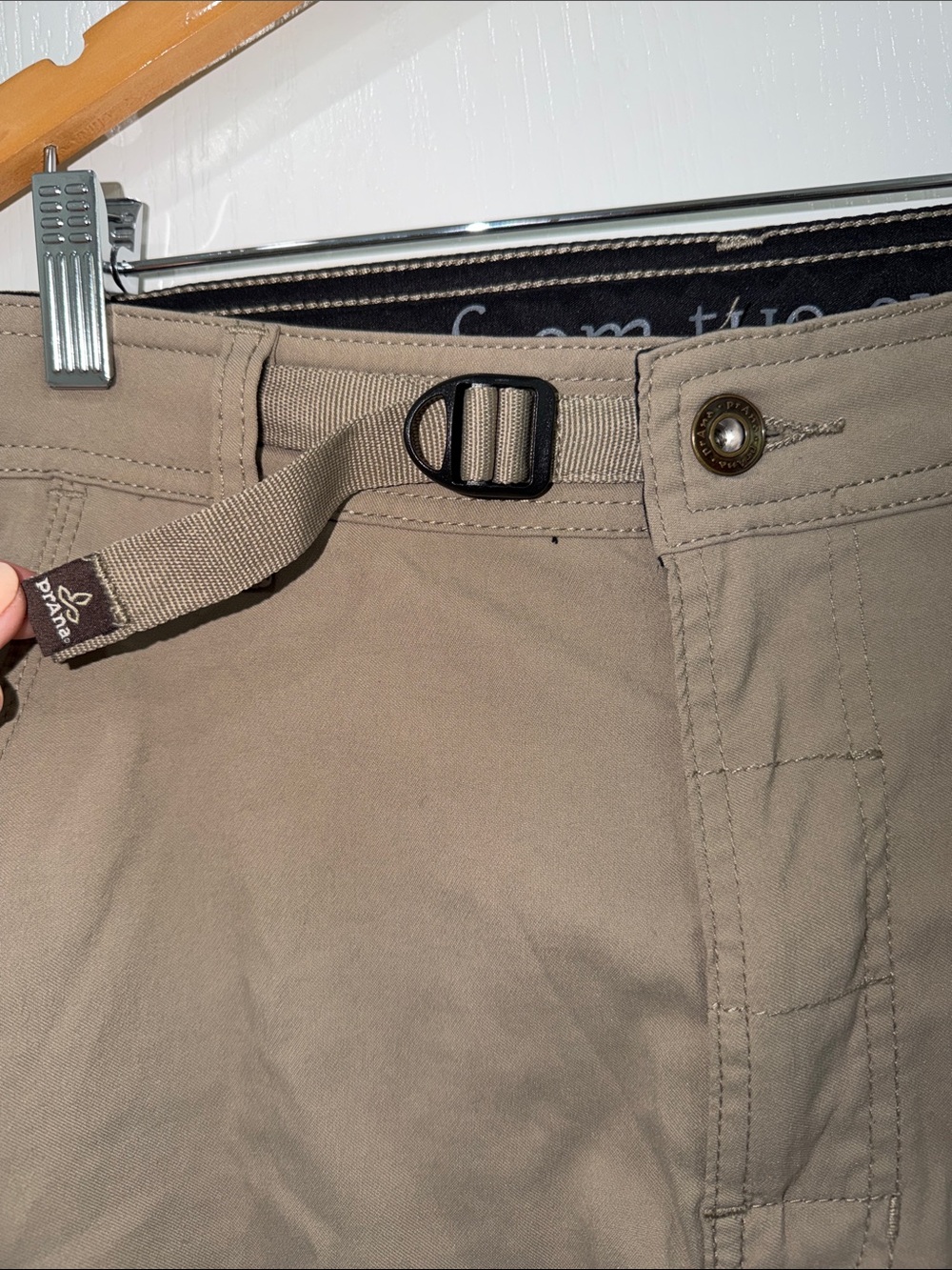 PrAna Stretch Zion Short Men's Beige Cargo Shorts - size 36”
Hiking outdoors - Picture 3 of 6